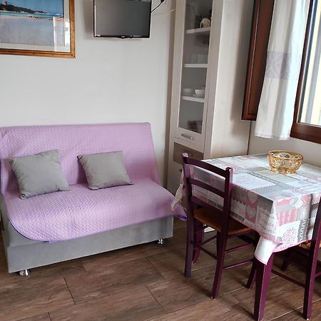 Agriturismo Gli Olivastri Appartamento Raggio Di Sole , Con Piscina E Vista Mare ,Climatizzatore,Wifi Алиенту Екстериор снимка
